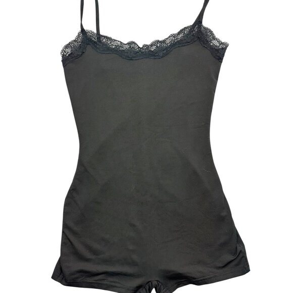 Black Spaghetti Strapped Romper - Picture 4 of 6